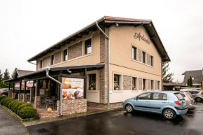  Andante Pension & Restaurant  Сентготтхард